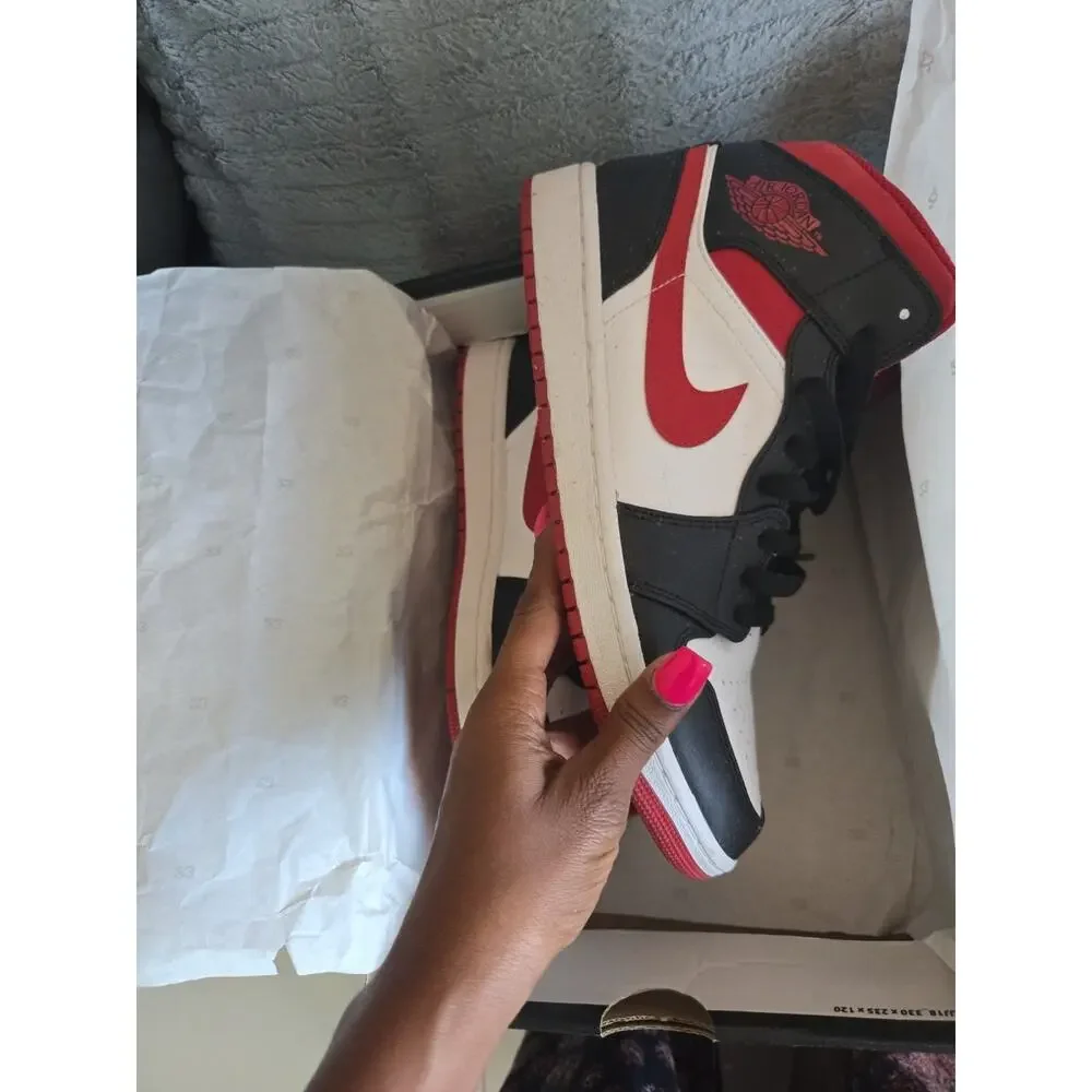 Nike Air Jordan 1 Mid Men Size 10 554724-122 White Gym Red Black Training Shoes